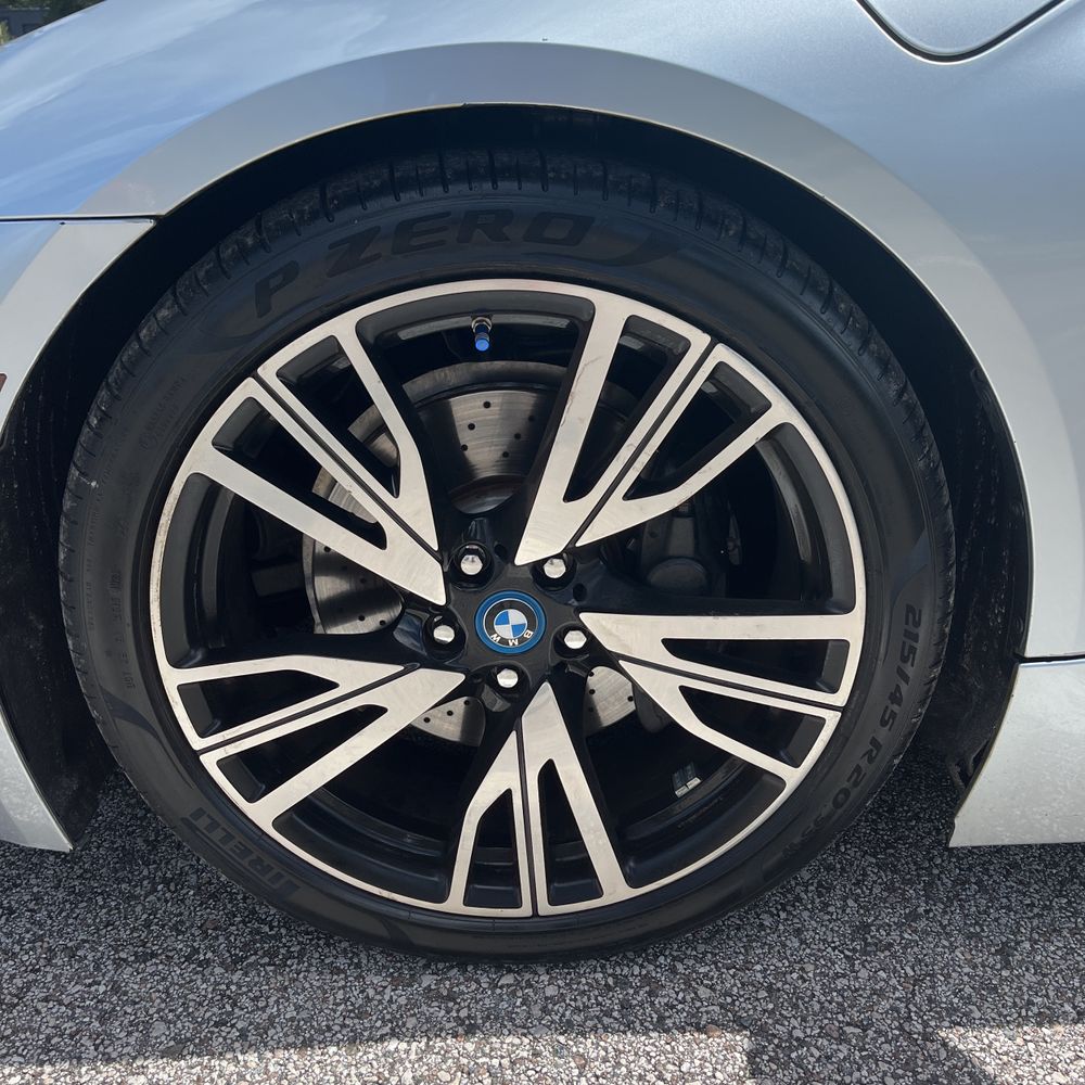 2016 BMW i8