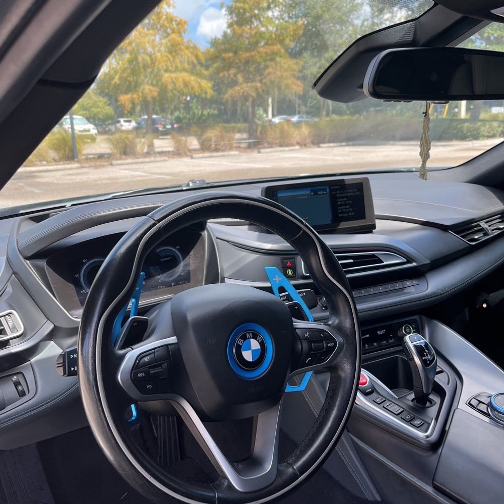 2016 BMW i8