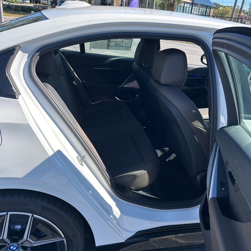 2024 BMW i5 eDrive40