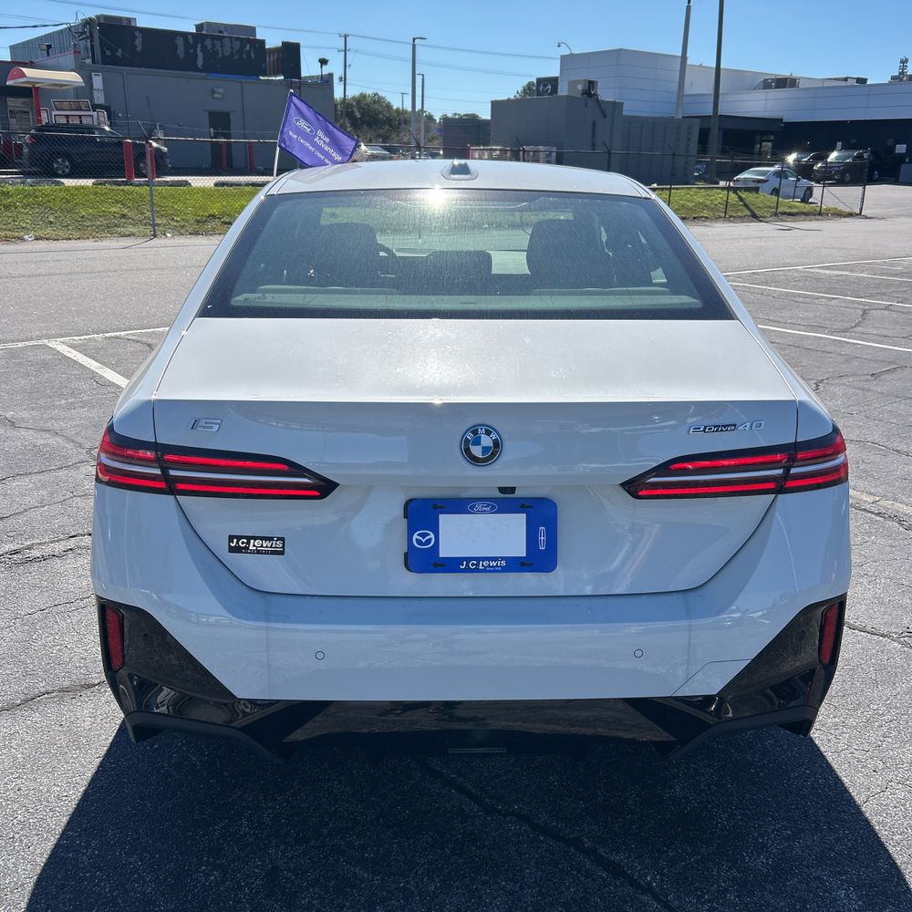 2024 BMW i5 eDrive40