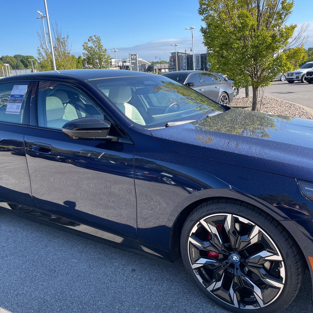 2024 BMW i5 M60