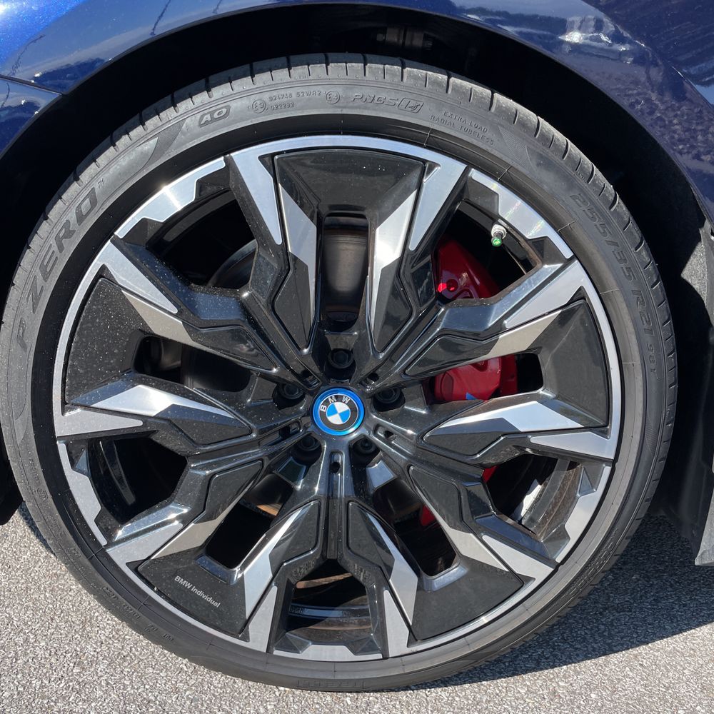 2024 BMW i5 M60