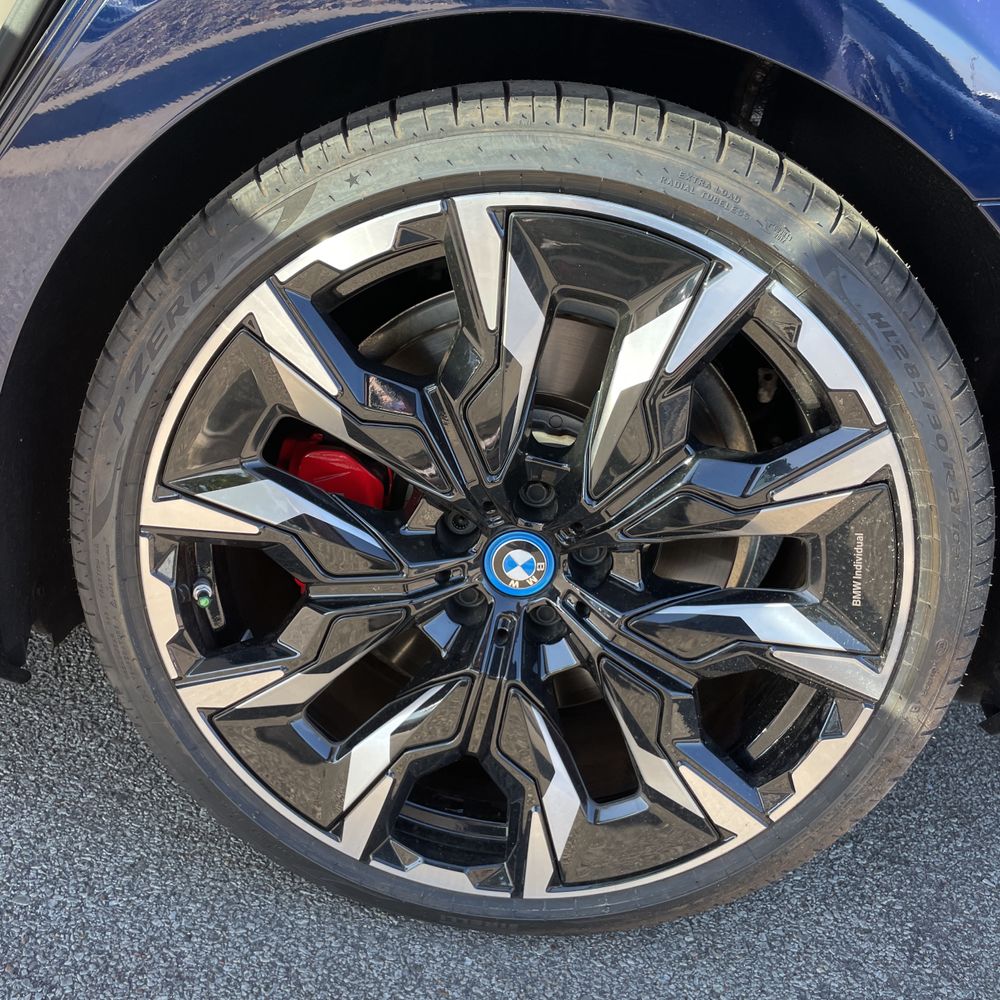 2024 BMW i5 M60