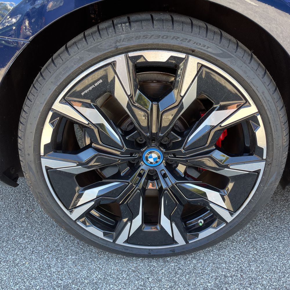 2024 BMW i5 M60