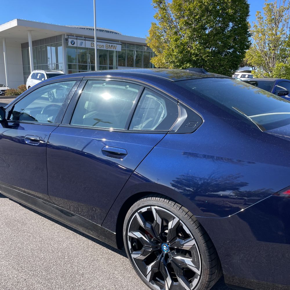 2024 BMW i5 M60
