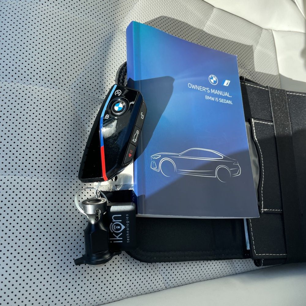 2024 BMW i5 M60
