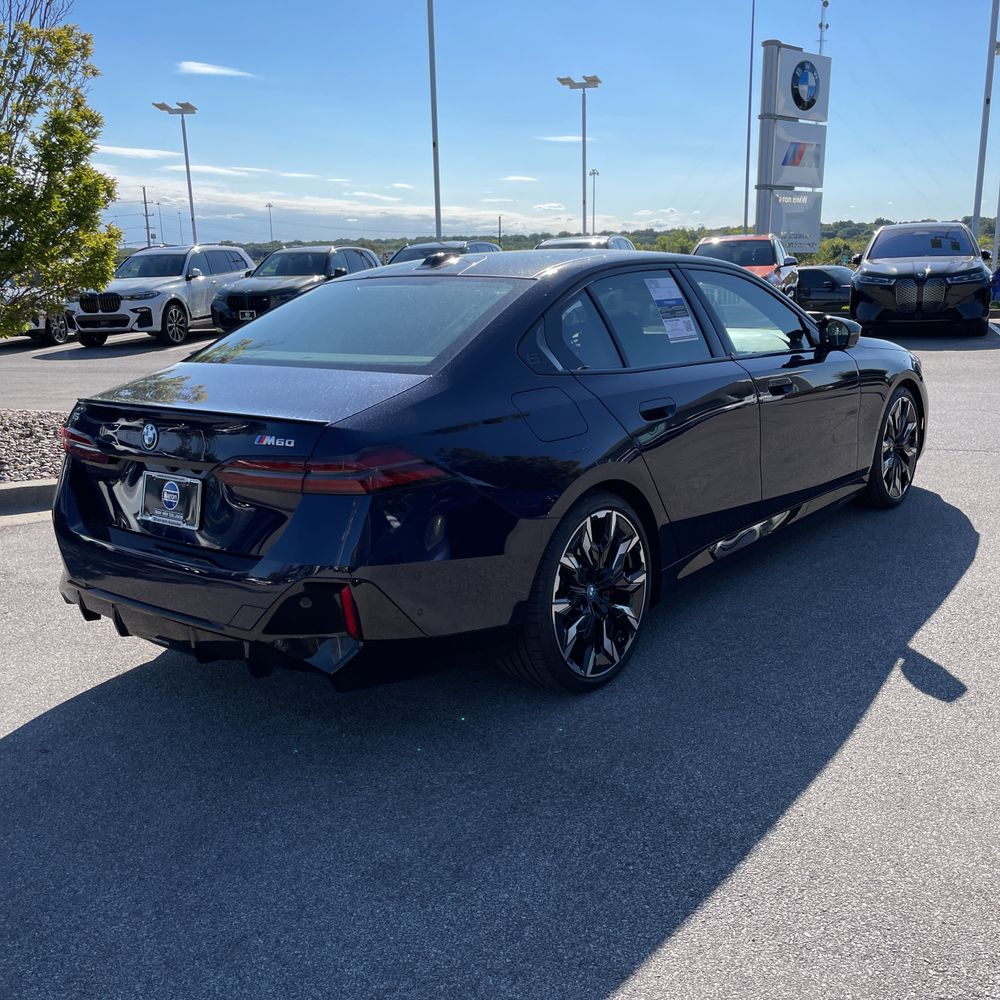 2024 BMW i5 M60