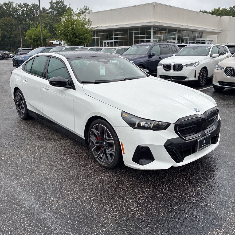 2025 BMW i5 M60