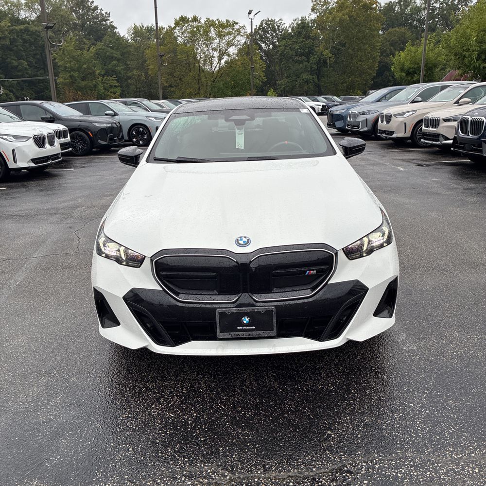 2025 BMW i5 M60