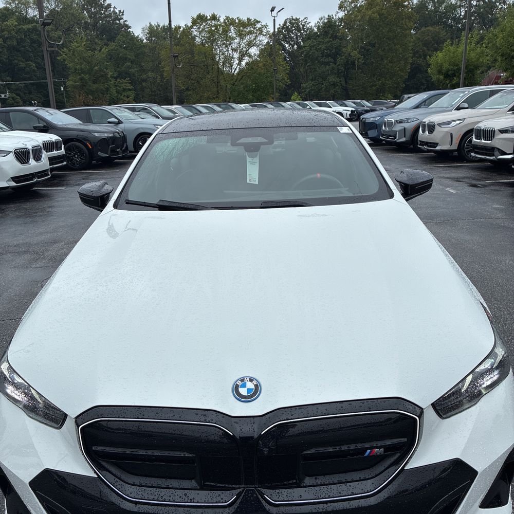 2025 BMW i5 M60