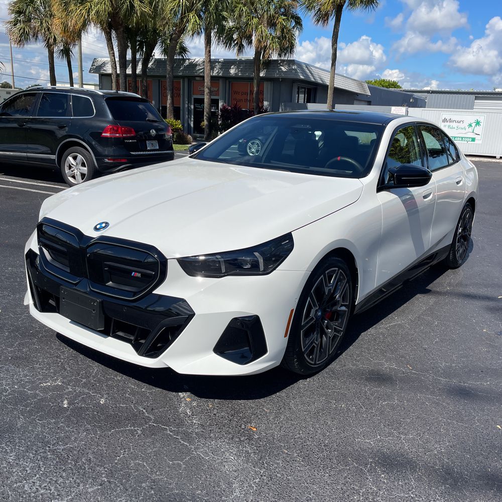 2025 BMW i5 M60