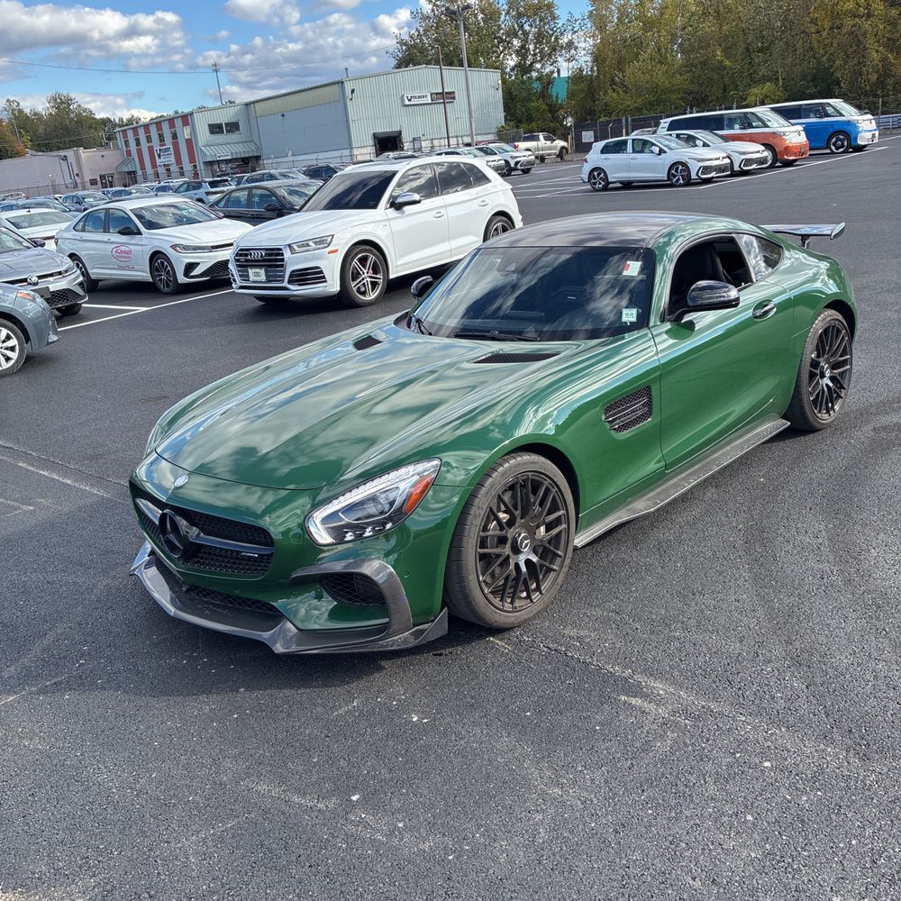 2017 Mercedes-Benz AMG GT Base