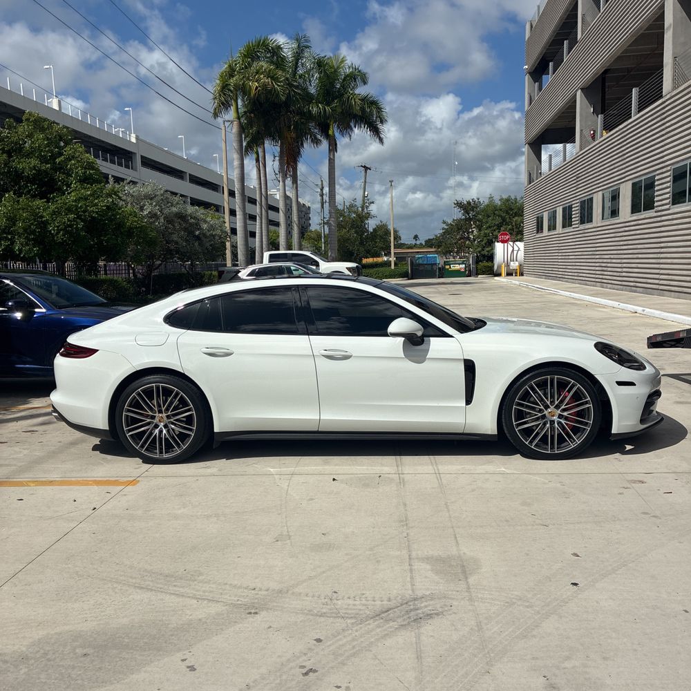 2020 Porsche Panamera Base