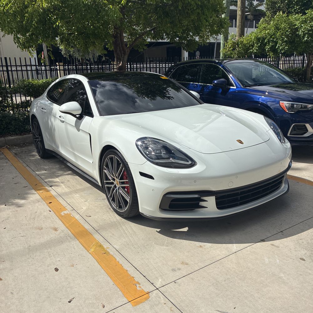 2020 Porsche Panamera Base