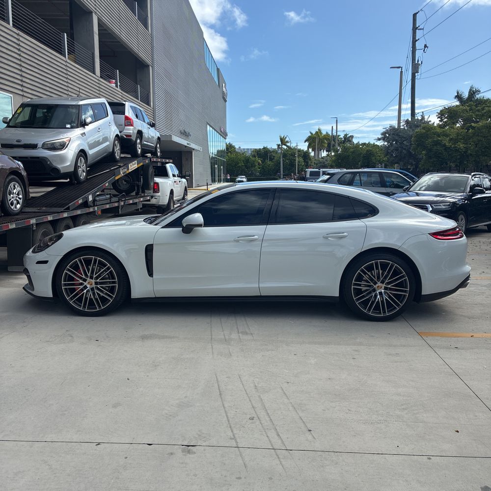 2020 Porsche Panamera Base