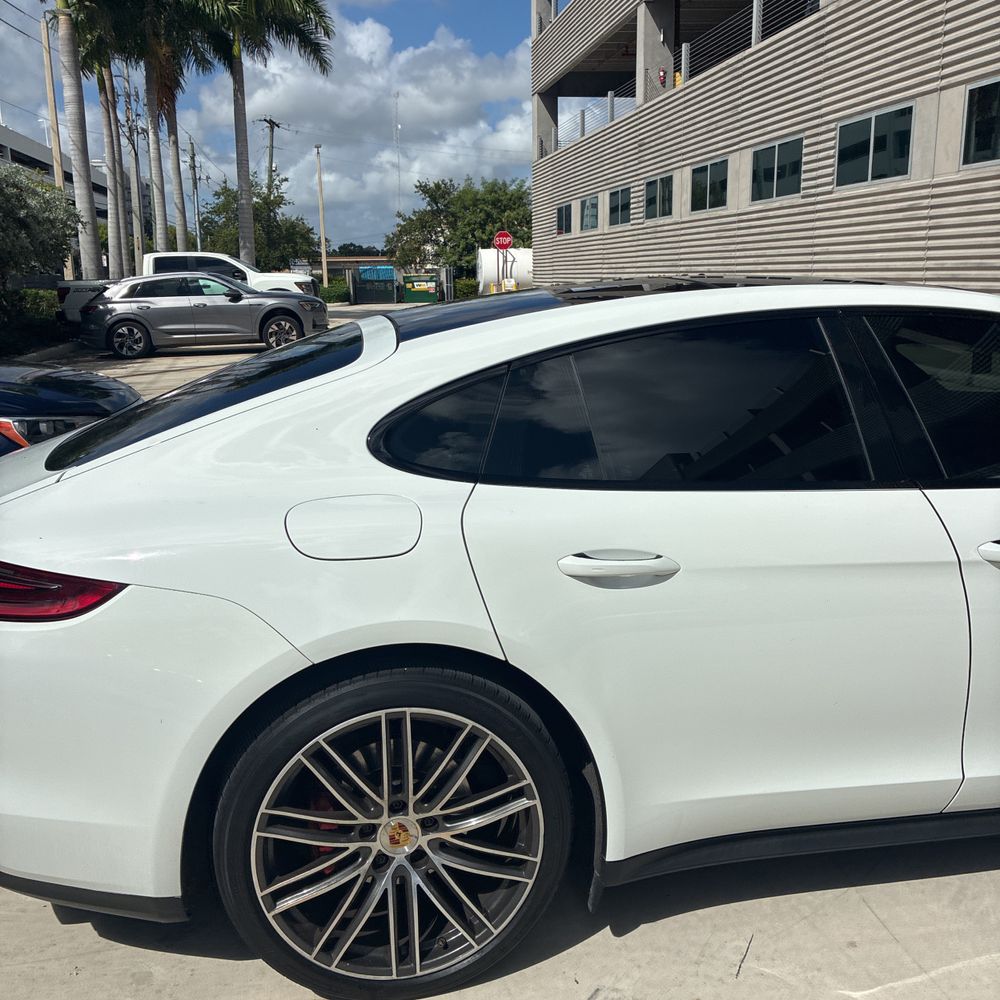 2020 Porsche Panamera Base
