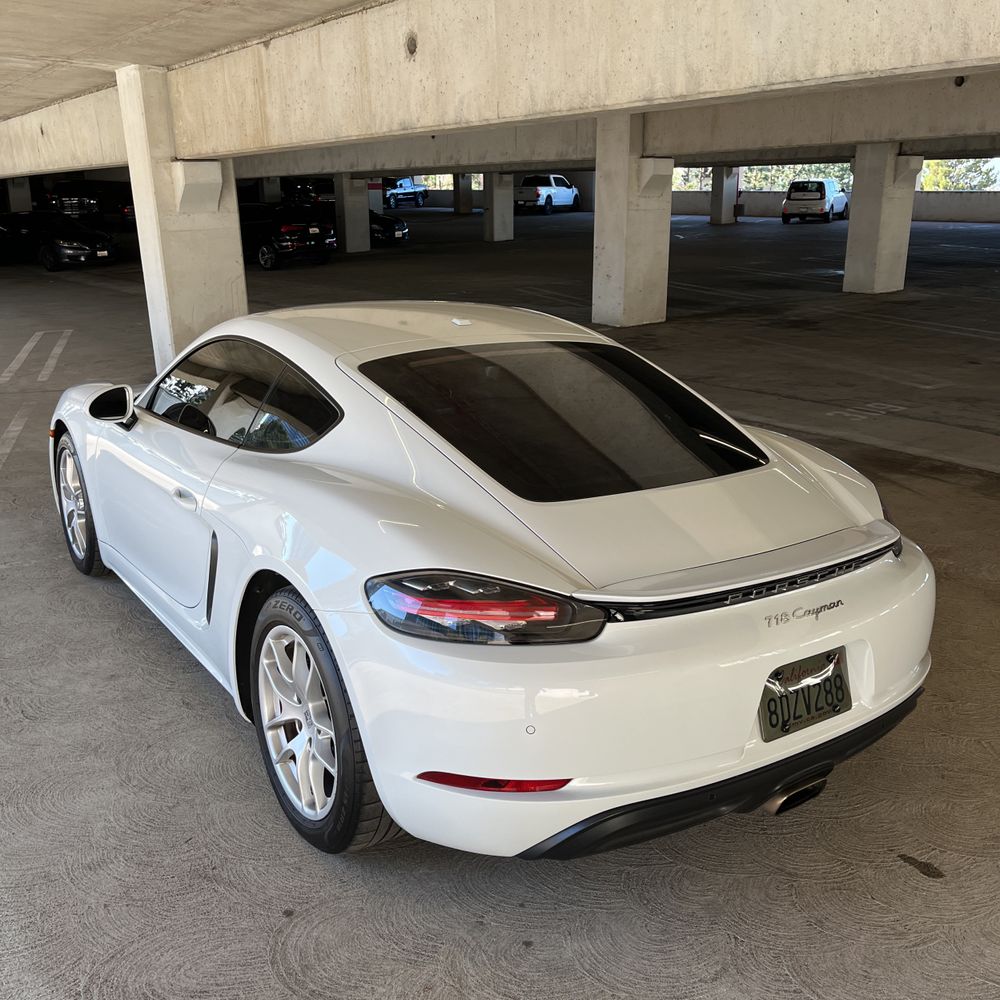 2018 Porsche 718 Cayman Base