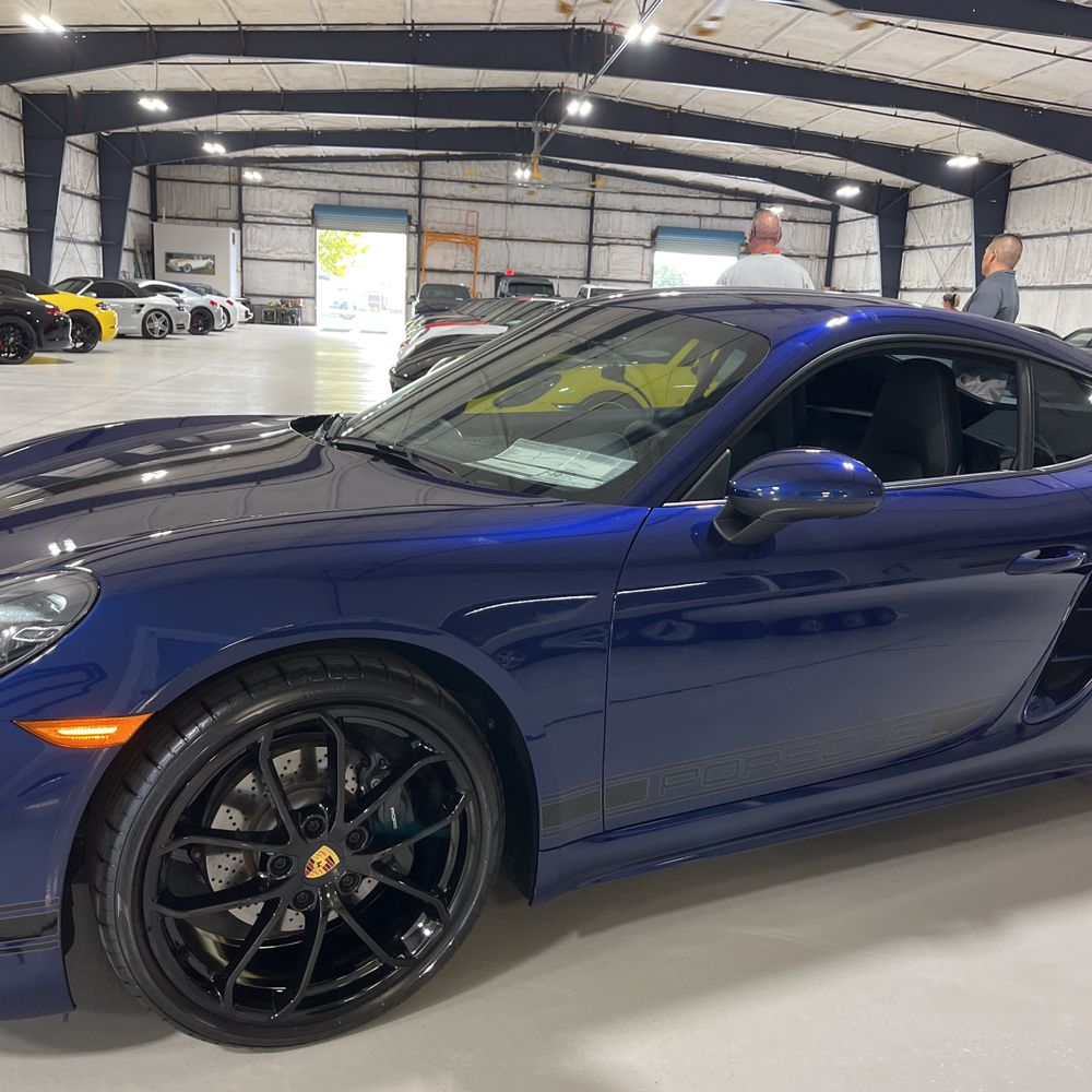 2024 Porsche 718 Cayman Style Edition