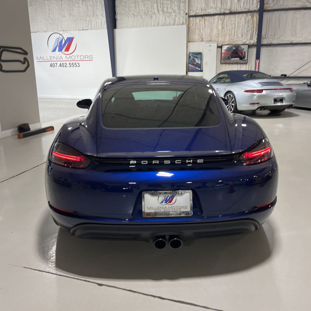 2024 Porsche 718 Cayman Style Edition