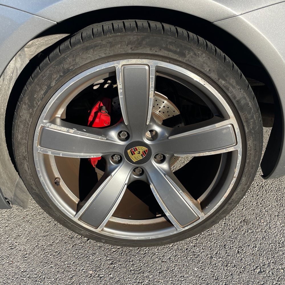 2018 Porsche 718 Cayman Base
