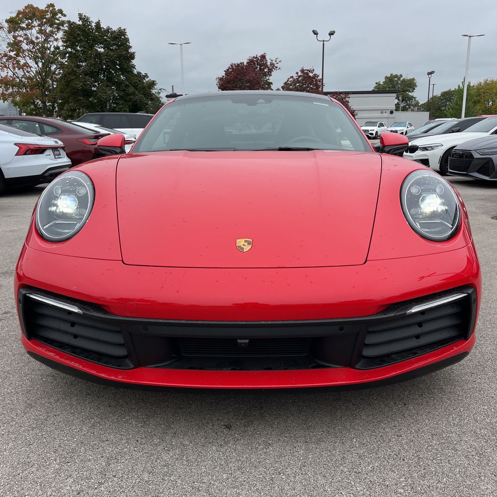 2021 Porsche 911 Carrera