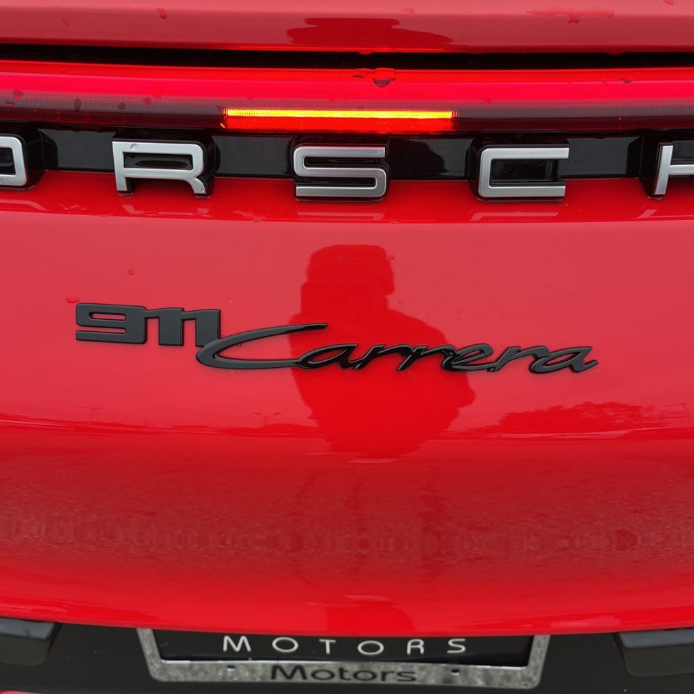 2021 Porsche 911 Carrera