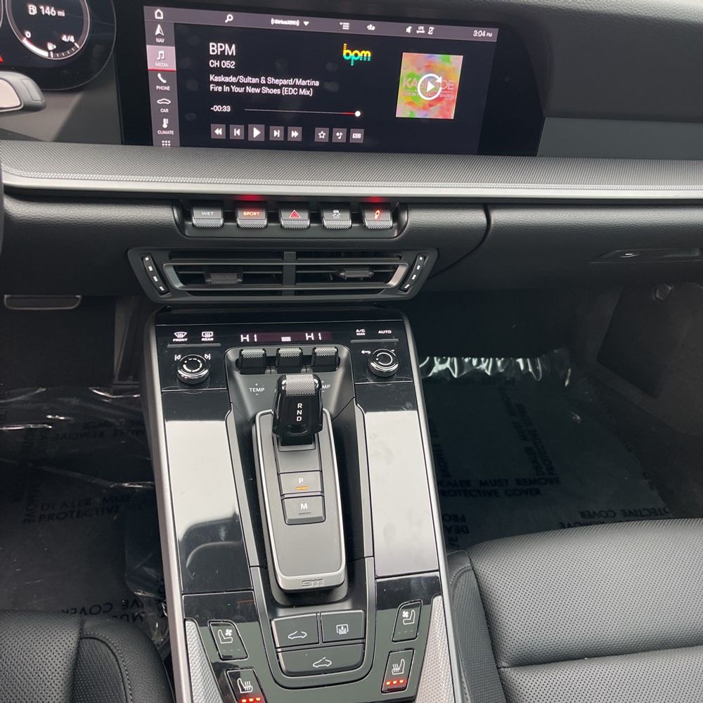 2021 Porsche 911 Carrera