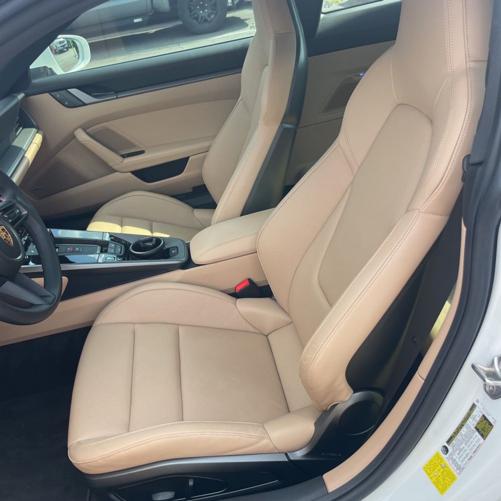 2024 Porsche 911 Carrera