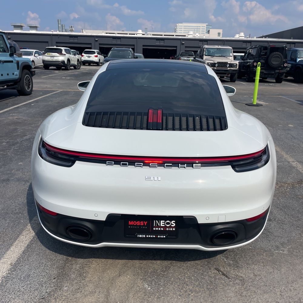 2024 Porsche 911 Carrera