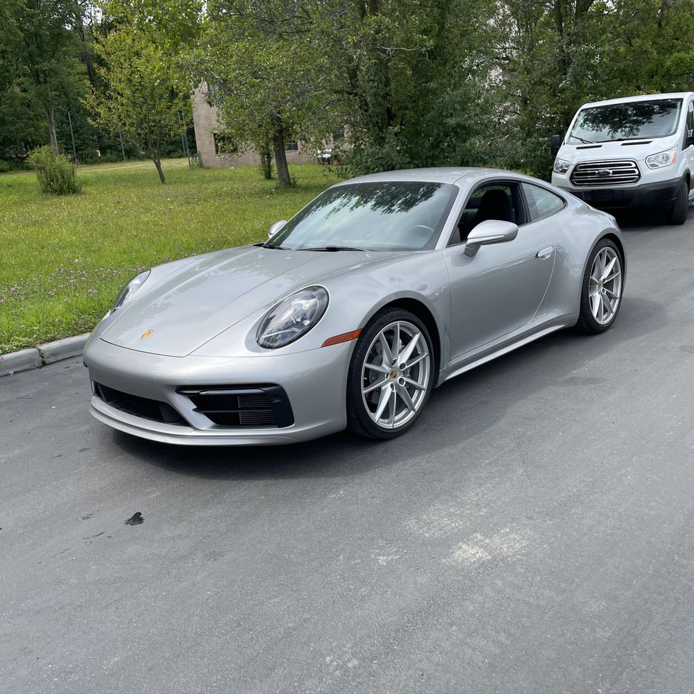 2021 Porsche 911 Carrera