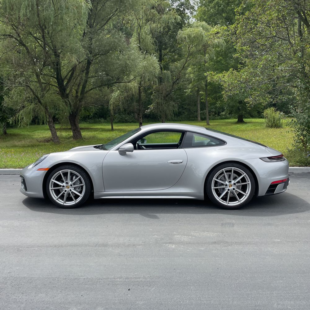 2021 Porsche 911 Carrera