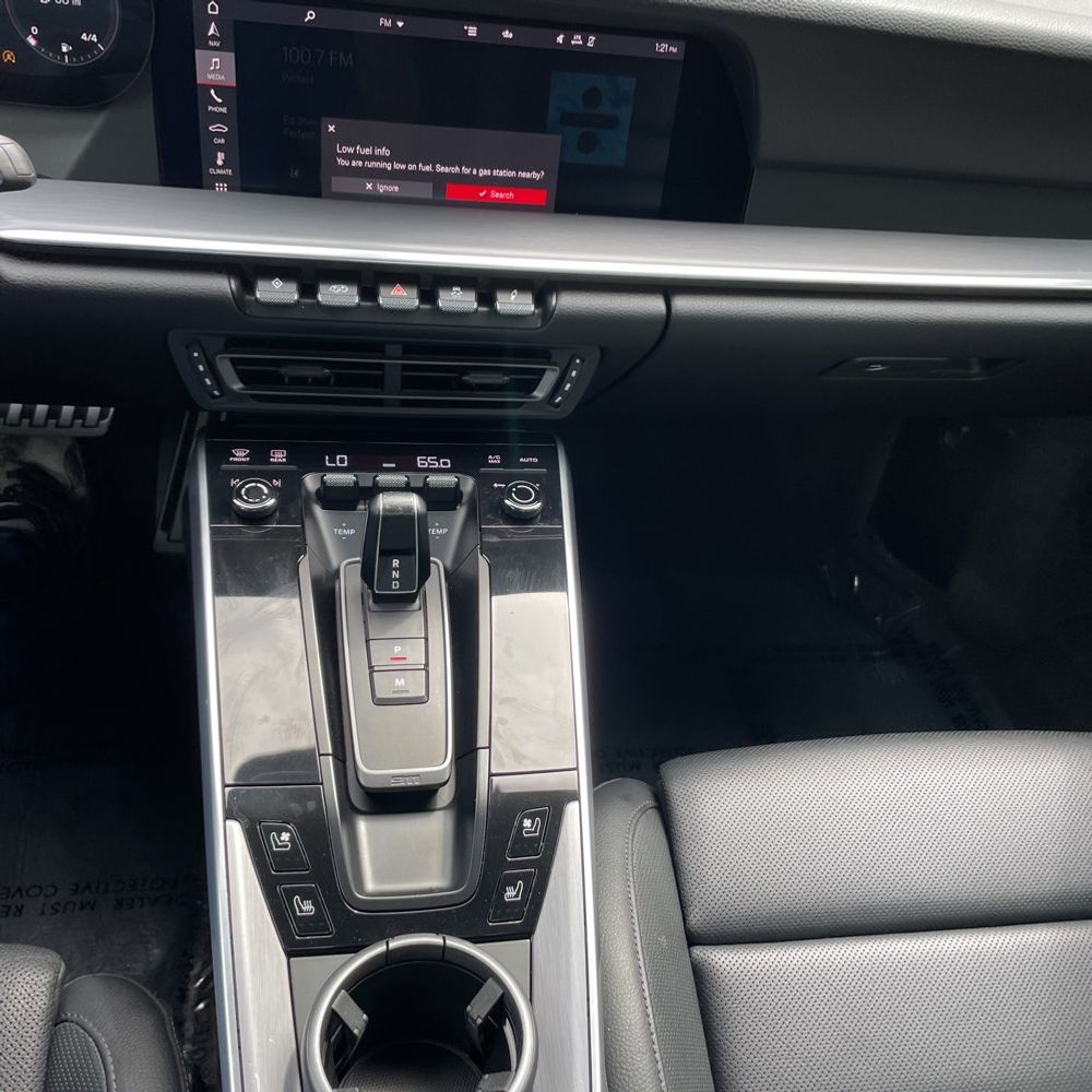 2021 Porsche 911 Carrera