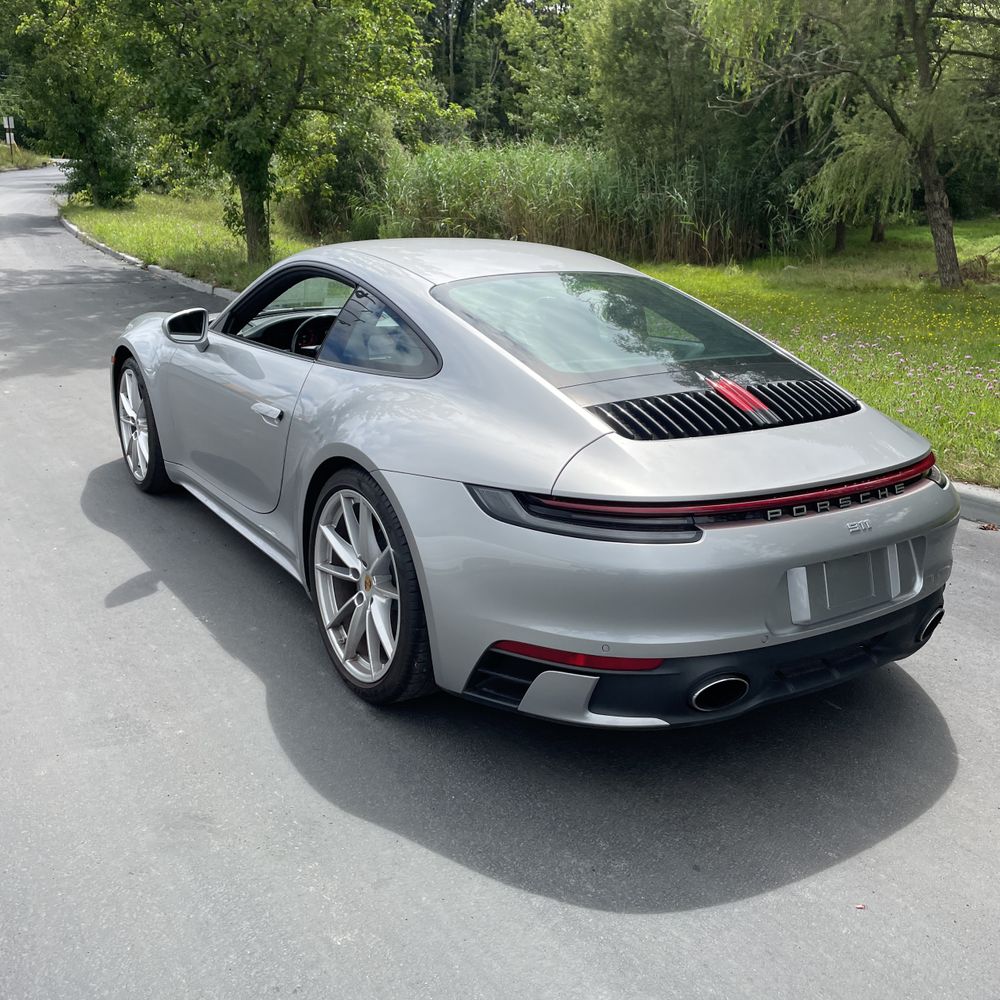 2021 Porsche 911 Carrera