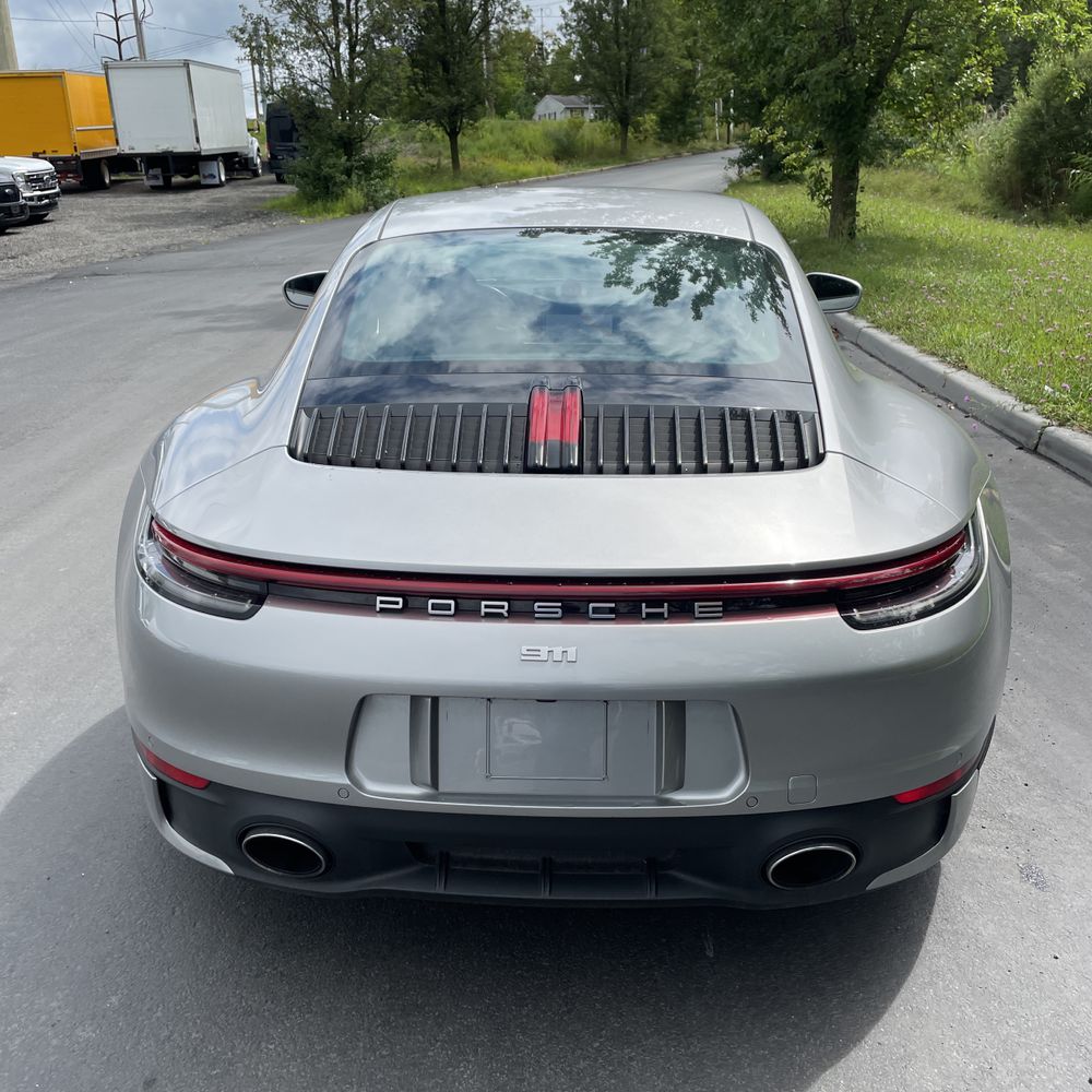 2021 Porsche 911 Carrera