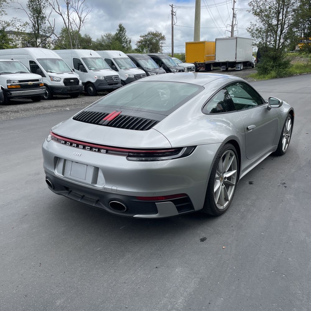 2021 Porsche 911 Carrera