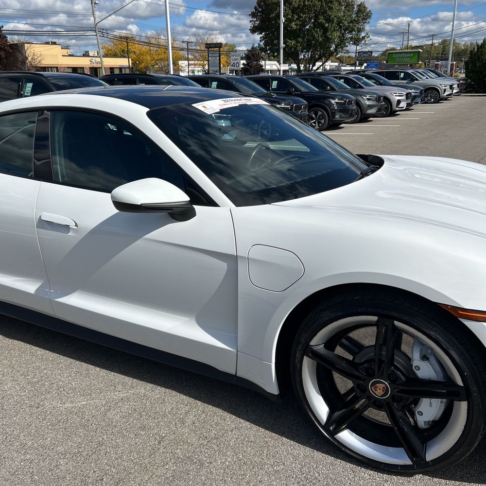 2021 Porsche Taycan Base