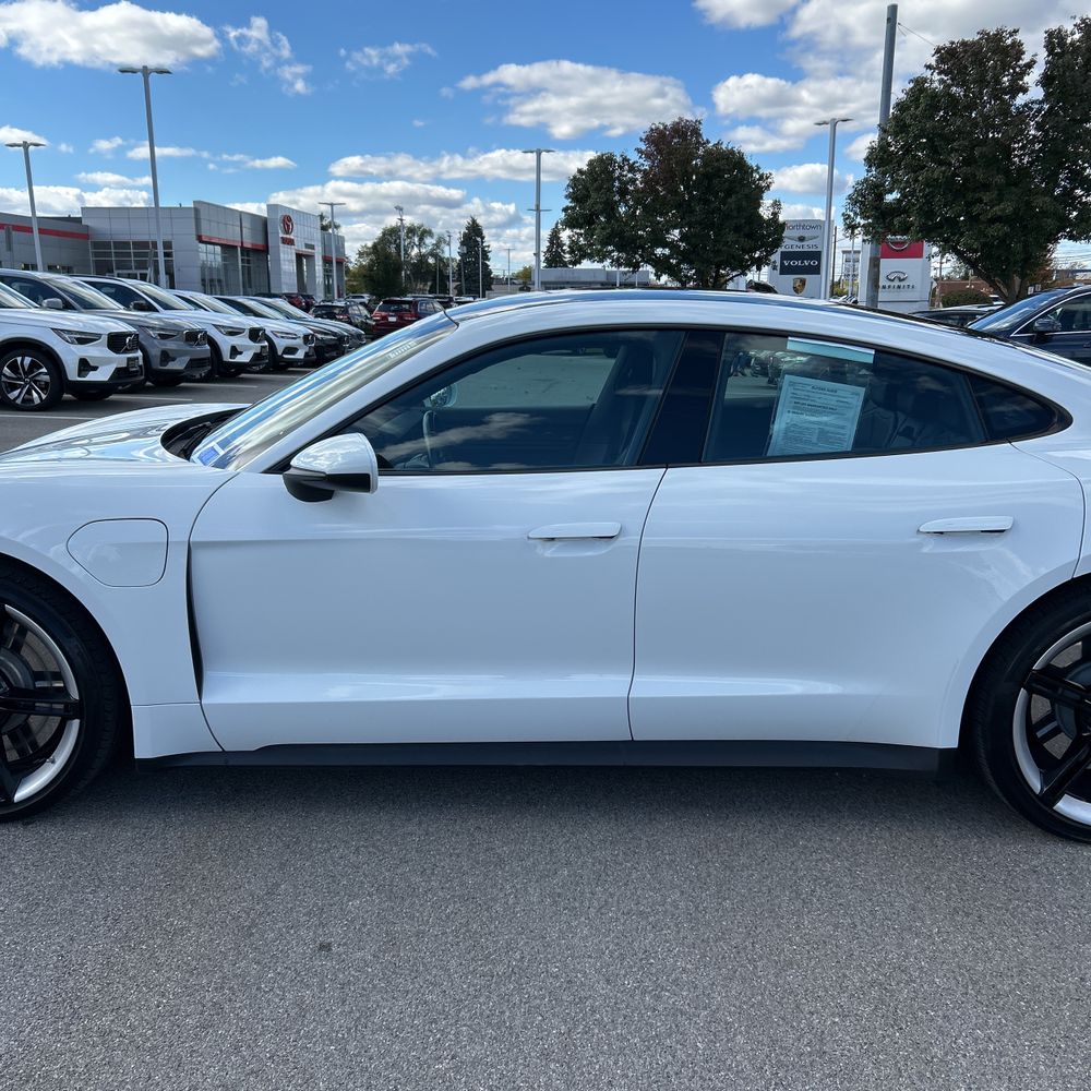 2021 Porsche Taycan Base