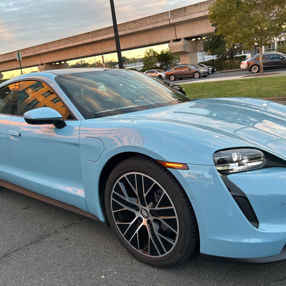 2022 Porsche Taycan Base