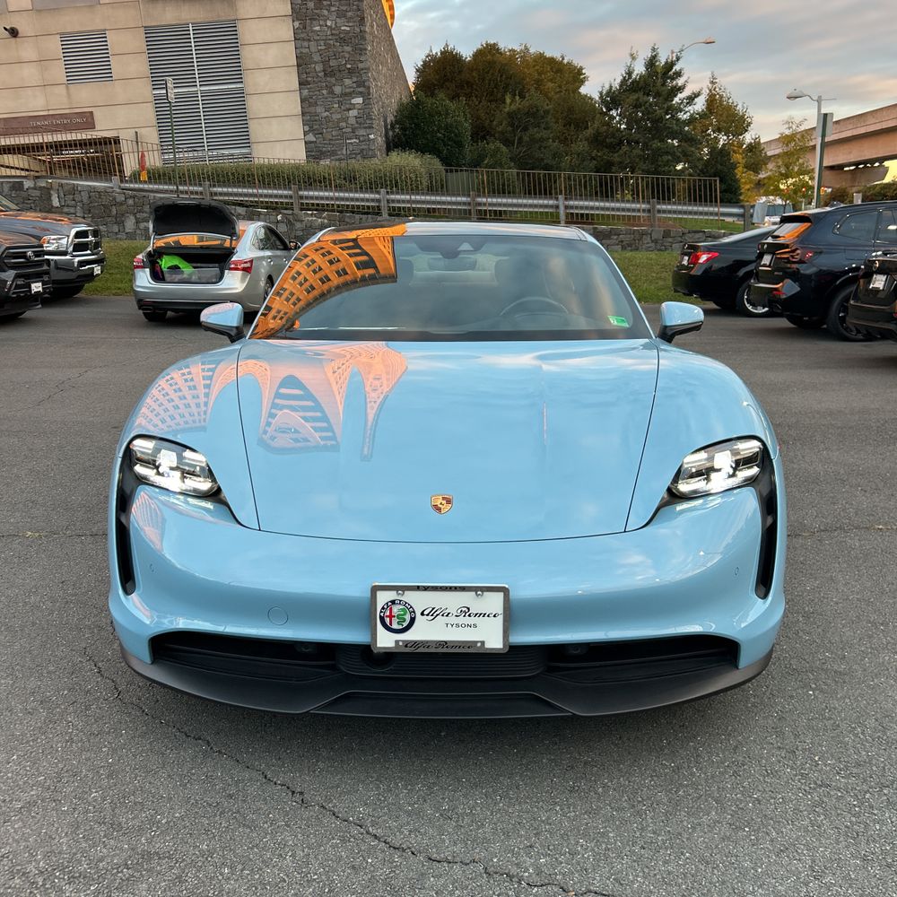 2022 Porsche Taycan Base