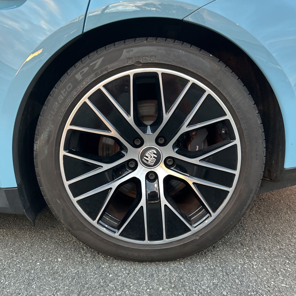 2022 Porsche Taycan Base