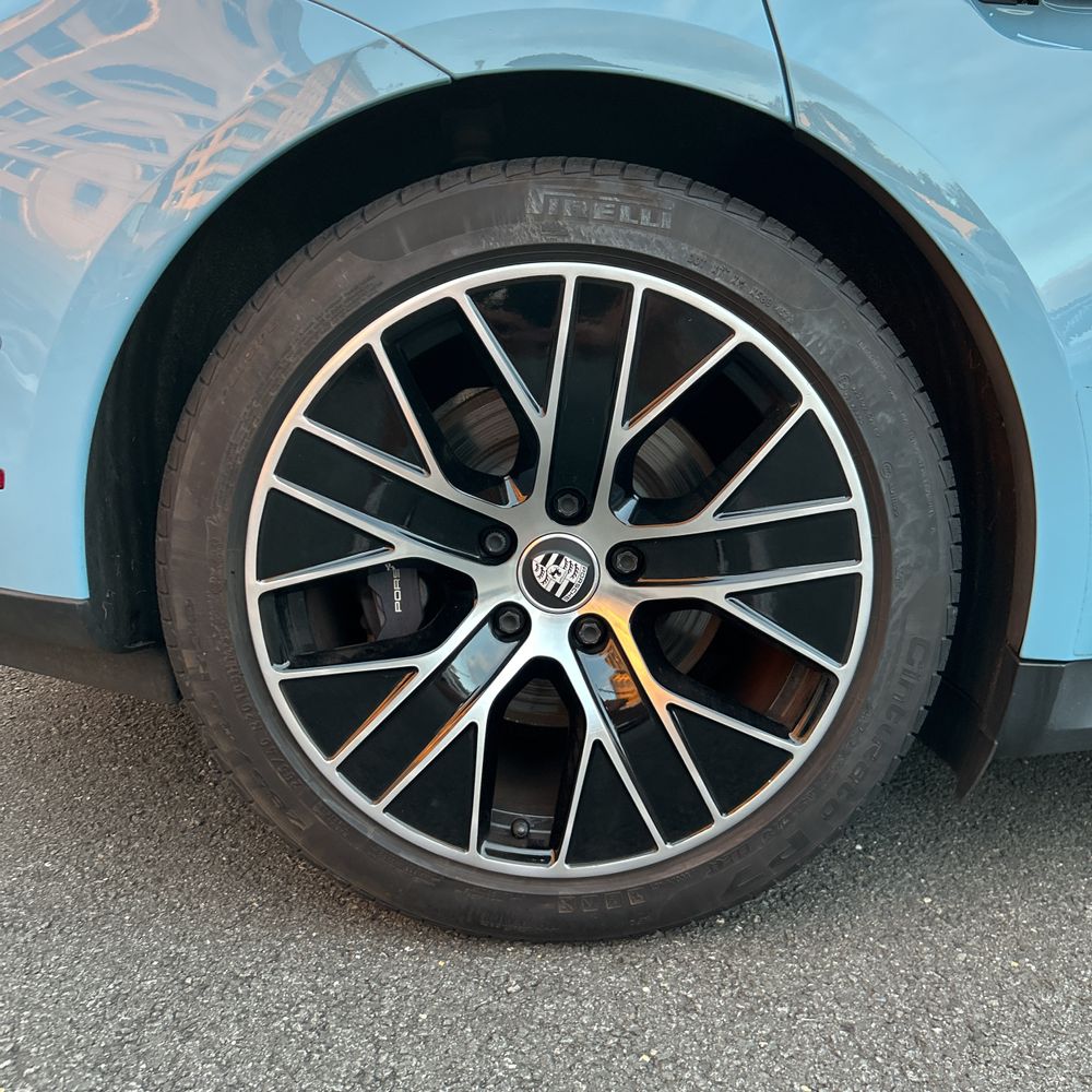 2022 Porsche Taycan Base