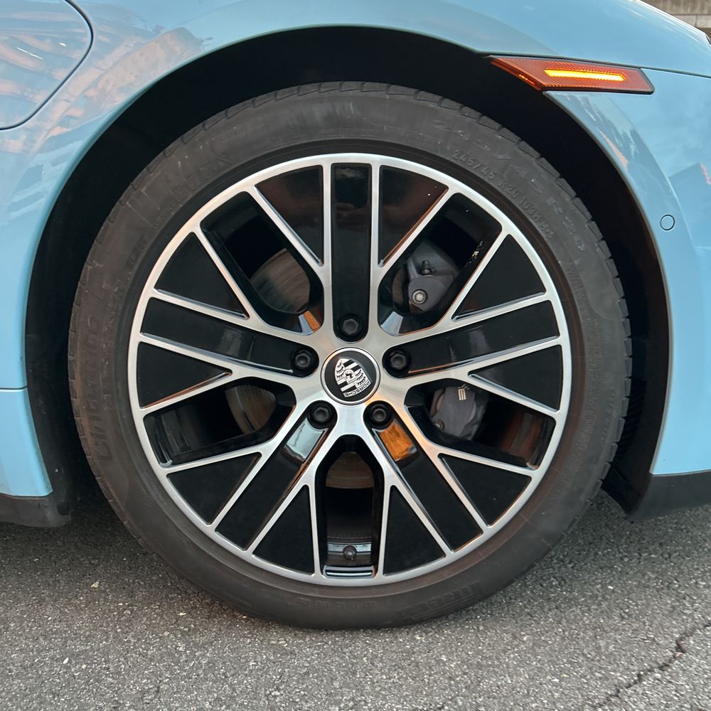 2022 Porsche Taycan Base