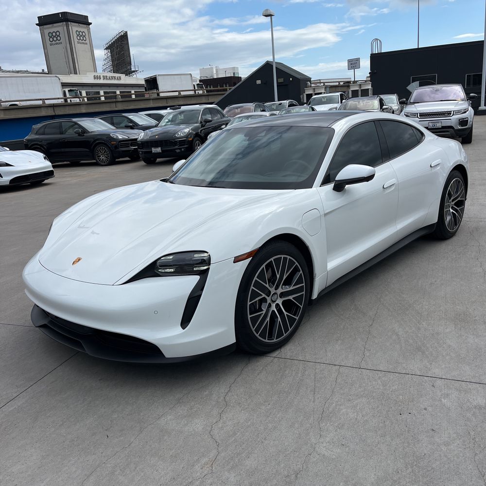 2021 Porsche Taycan Base