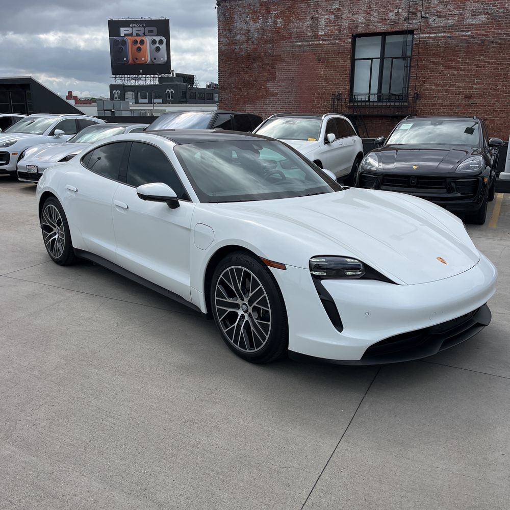 2021 Porsche Taycan Base