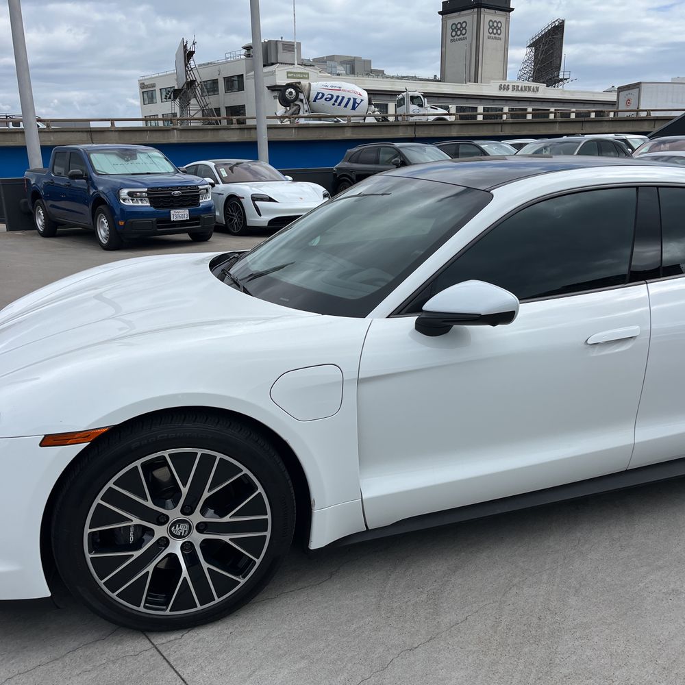 2021 Porsche Taycan Base