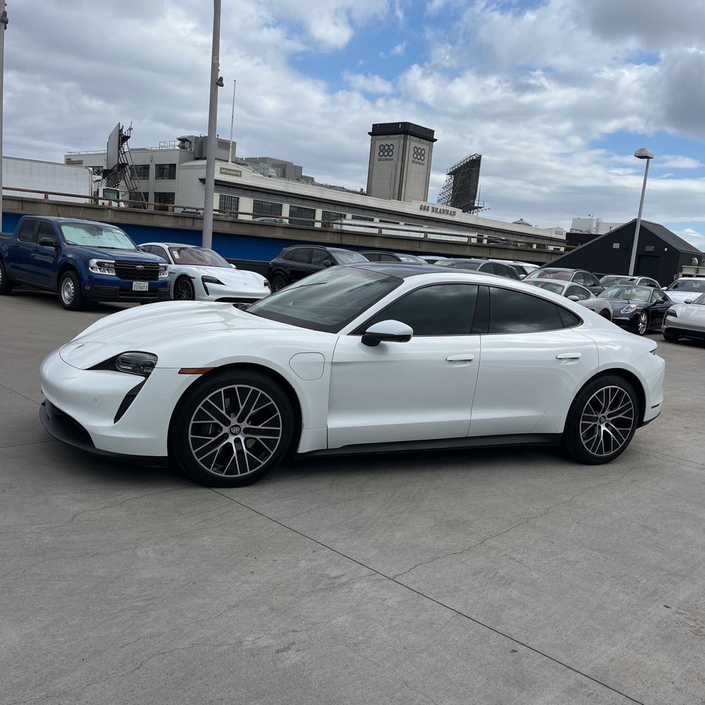 2021 Porsche Taycan Base