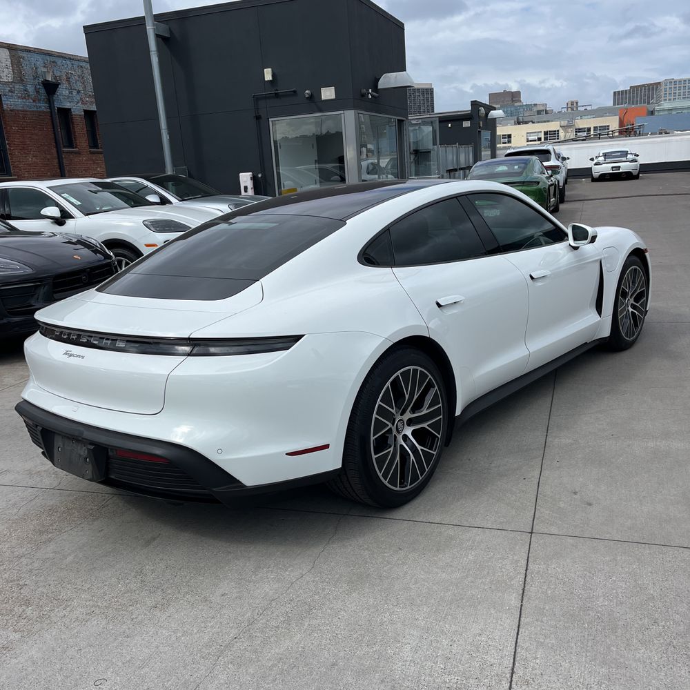 2021 Porsche Taycan Base