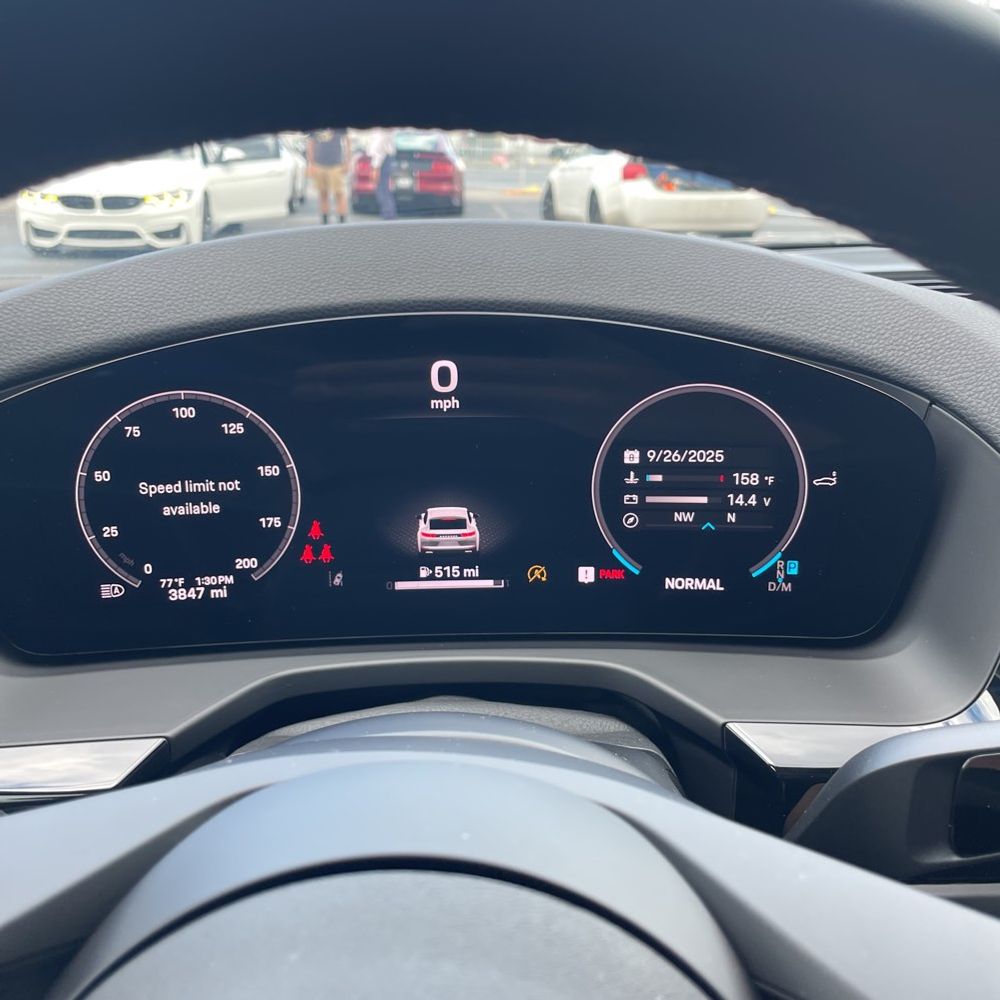 2025 Porsche Panamera 4