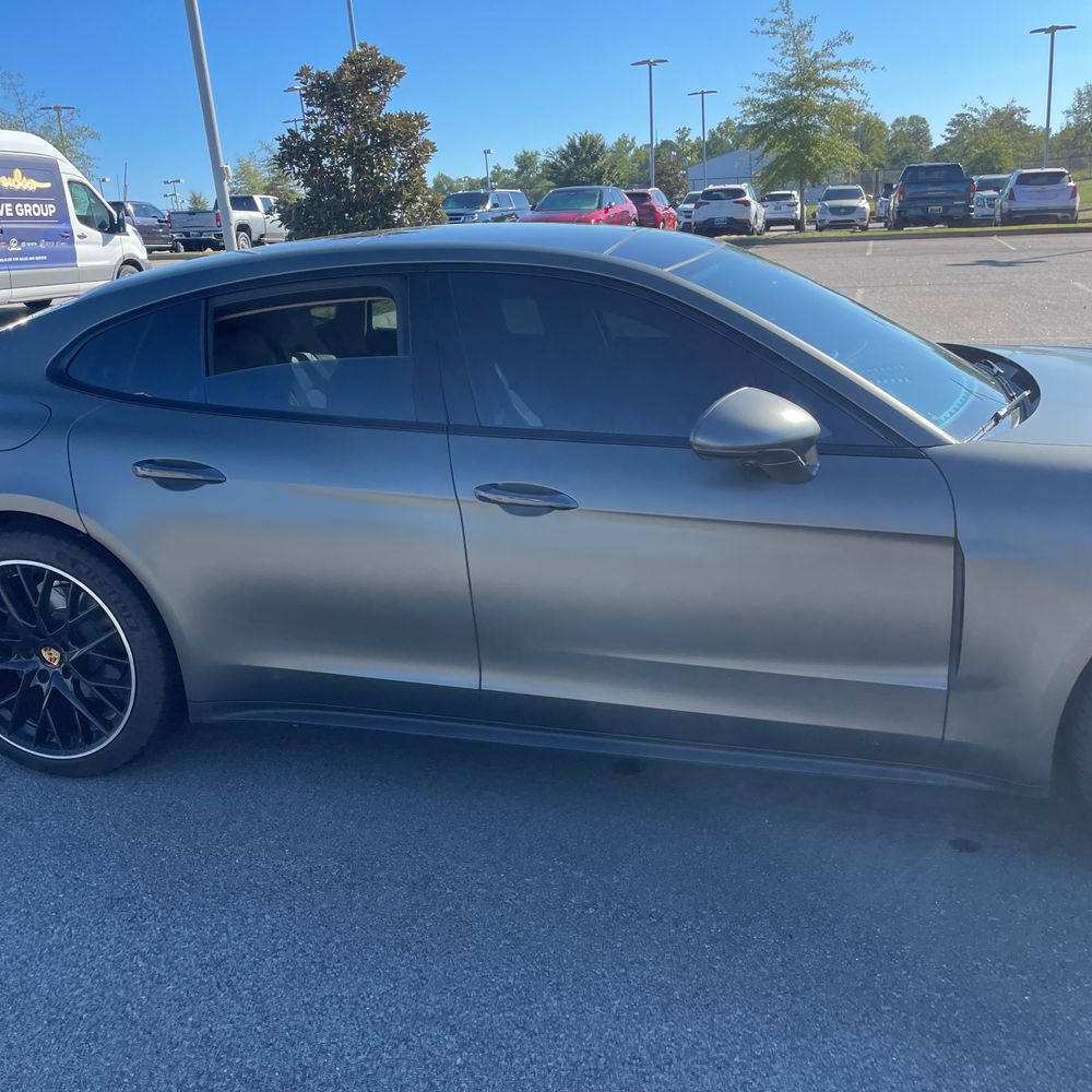2025 Porsche Panamera 4