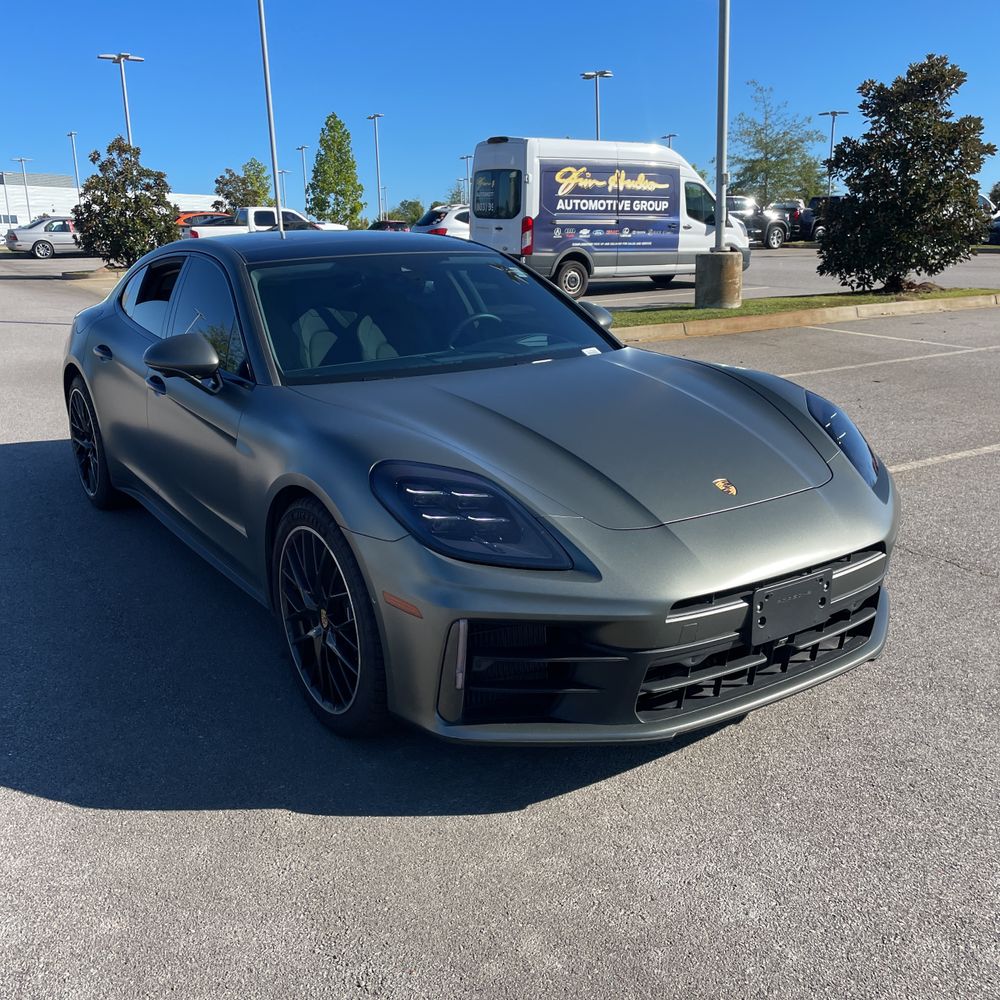 2025 Porsche Panamera 4